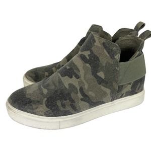 Soda Diana Hidden Heel Camo Sneaker Bootie Slip On Size 8